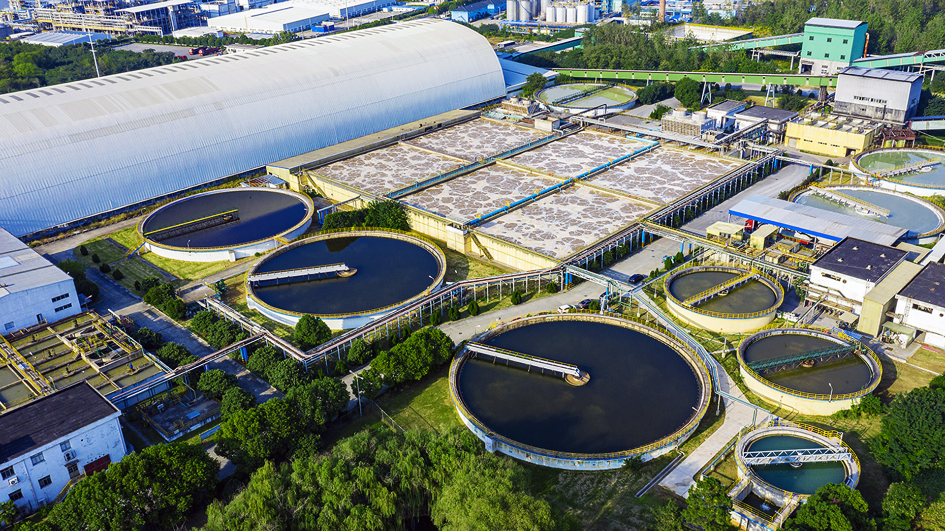 2020年金东荣获国家级绿色工厂和全国水效领跑者称号.jpg